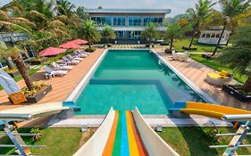 Saffronstays Palm Paradise - Twin 3Br Villas With Pool, Slides, Mango Plantations & Outdoor Games Near Mumbai